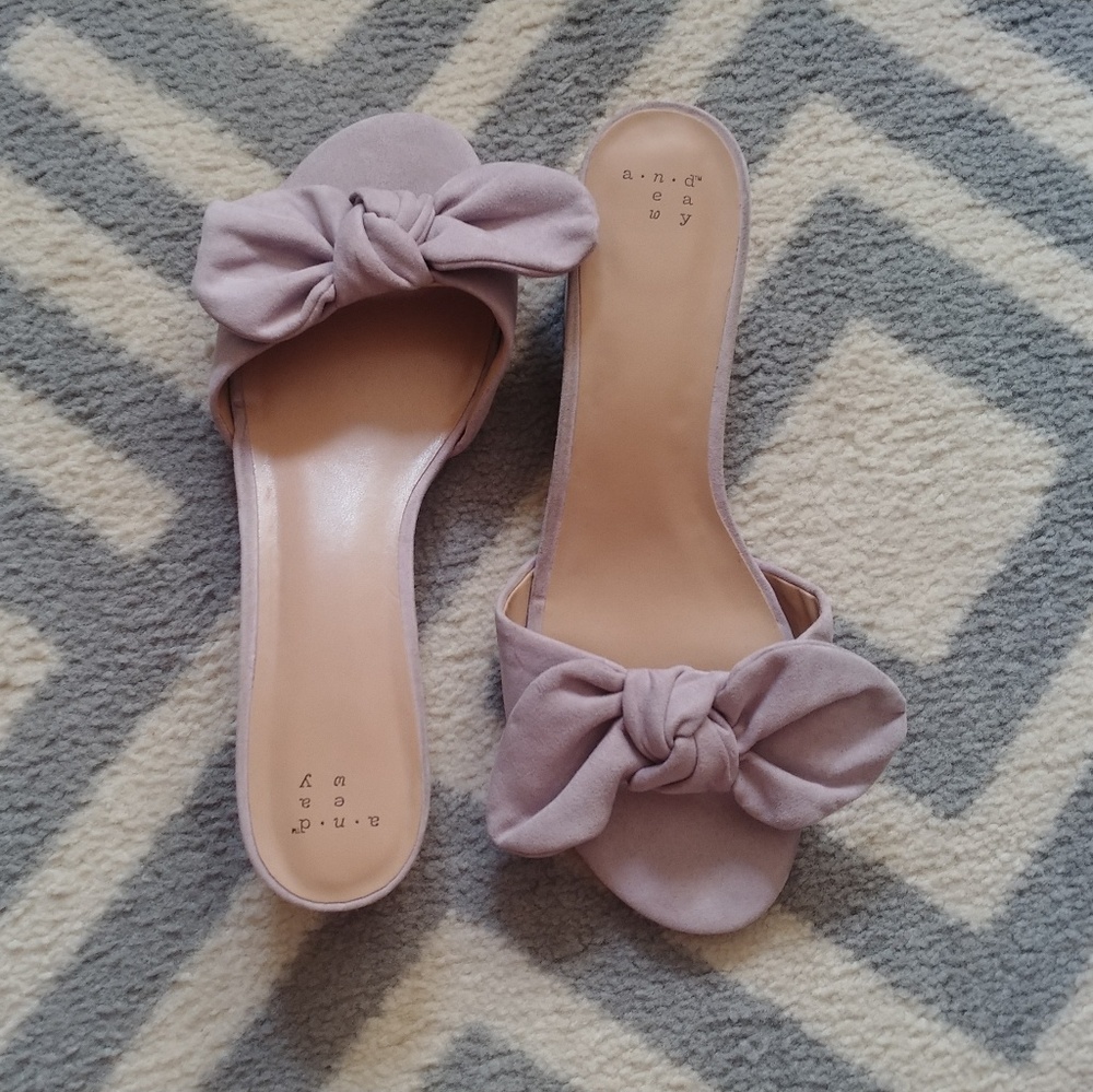 A new day lavender bow slip on sandals